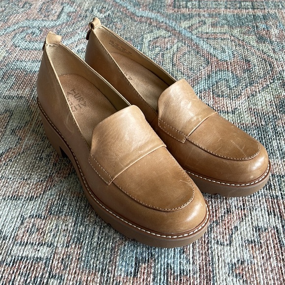 🆕Naturalizer Darry Lug Sole Loafer - Picture 2 of 7